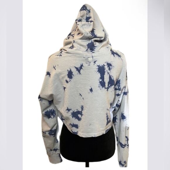 Forever 21  Tie Dye Hoodie Cropped Top Size Large. - Picture 3 of 7